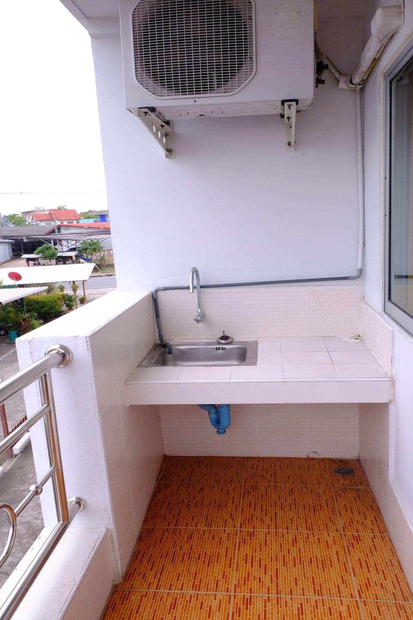 Banchang Apartment And Hotel Rayong Zewnętrze zdjęcie